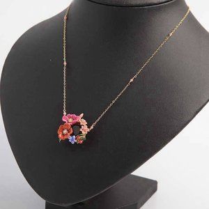 LES NEREIDES FLOWERS AND FACETED GLASS NECKLACE